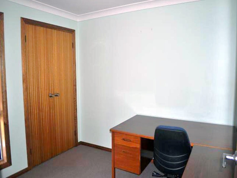 4 Cathedral Avenue, Molendinar QLD 4214