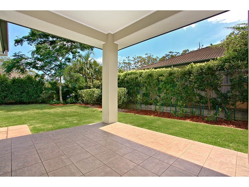8 Mahogany Place, Molendinar QLD 4214