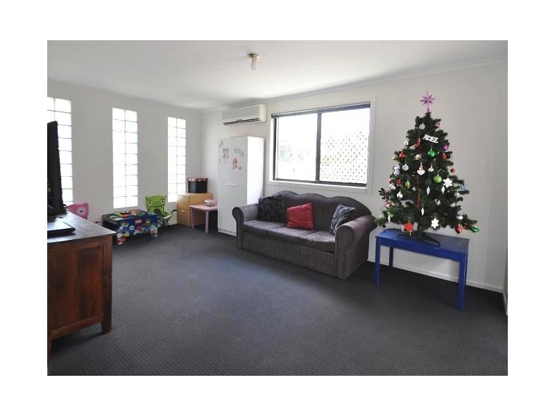 25 Forrest Avenue, Molendinar QLD 4214