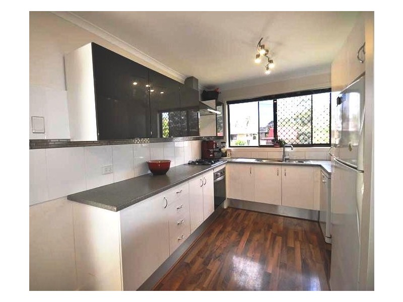 25 Forrest Avenue, Molendinar QLD 4214