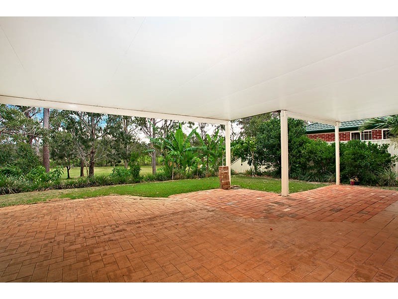 33 Desert Falls Crescent, Parkwood QLD 4214
