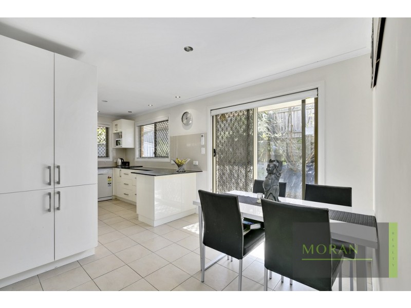 10 Tasman Avenue, Molendinar QLD 4214