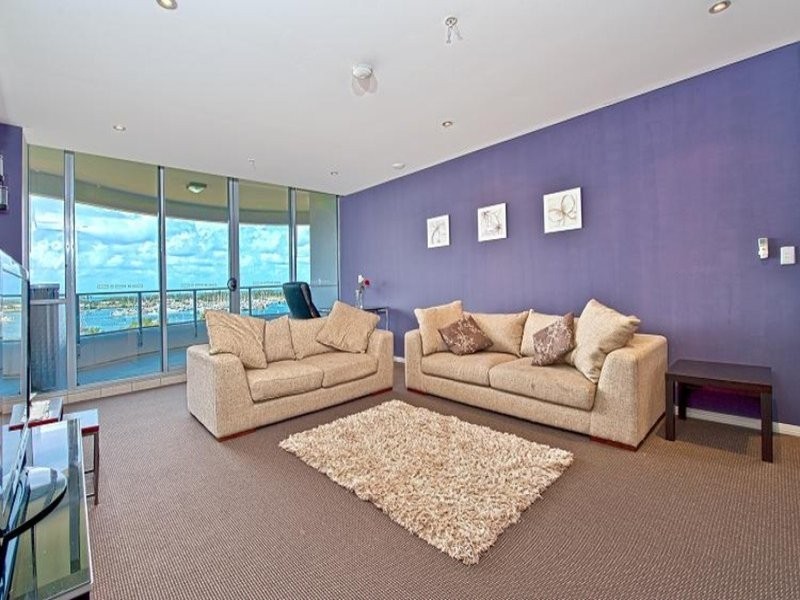 1004/4 Como Crescent, Southport QLD 4215