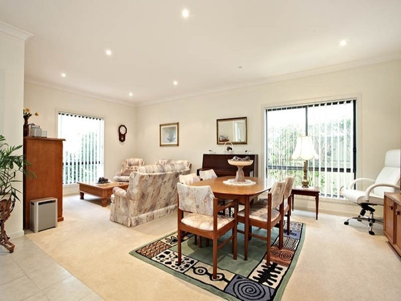 6 Corymbia  Way, Molendinar QLD 4214
