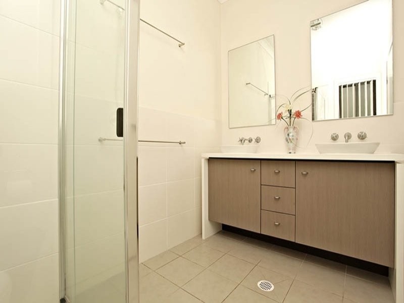 6 Corymbia  Way, Molendinar QLD 4214