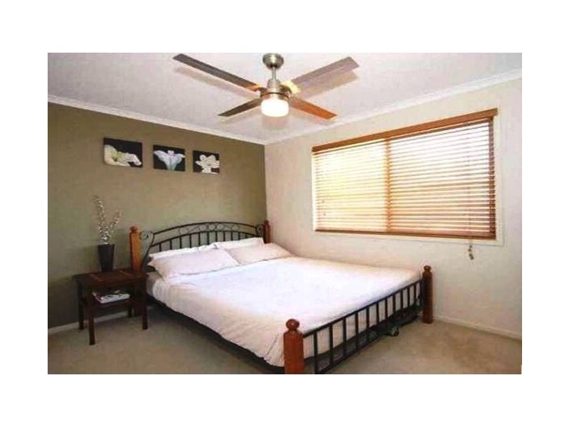 9 TASMAN AVENUE, Molendinar QLD 4214