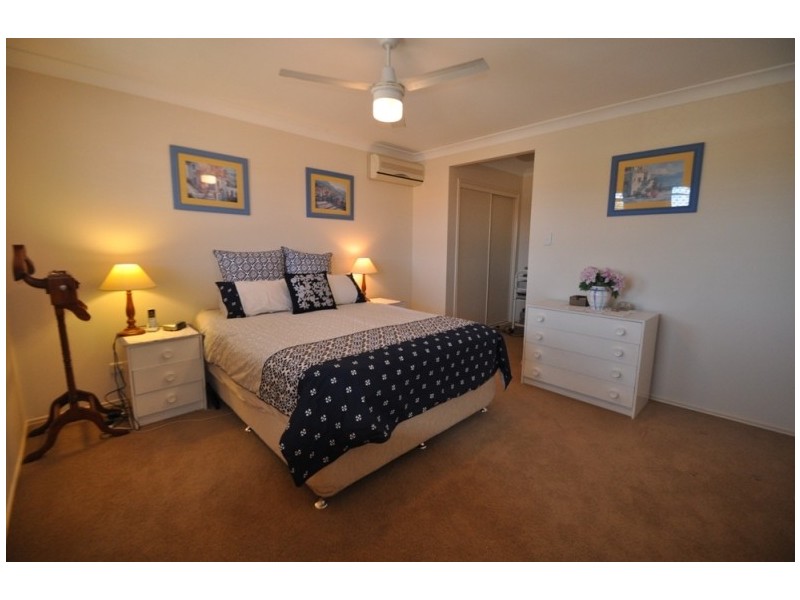 11 Redgum Place, Molendinar QLD 4214