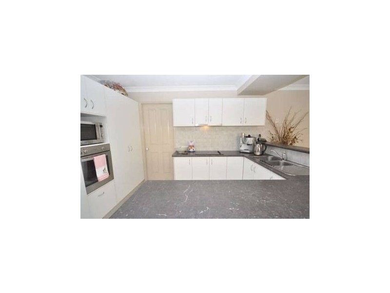 4 Silkwood Way, Molendinar QLD 4214