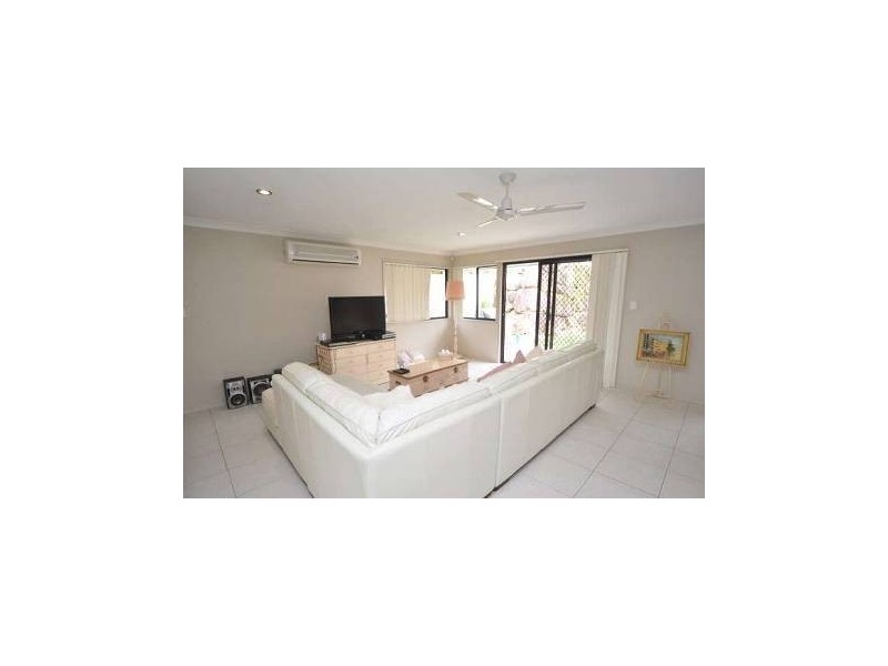 4 Silkwood Way, Molendinar QLD 4214