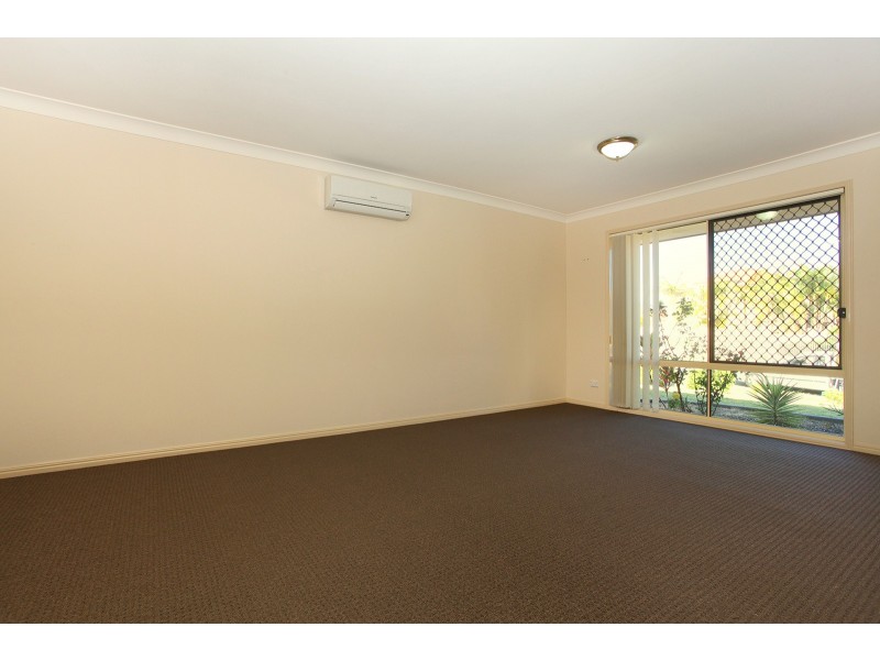4 Leopard Tree Place, Molendinar QLD 4214