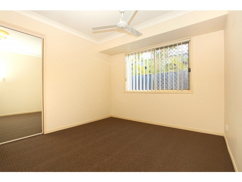 4 Leopard Tree Place, Molendinar QLD 4214