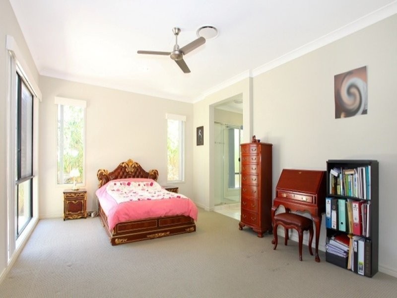 15 Viewridge Way, Molendinar QLD 4214