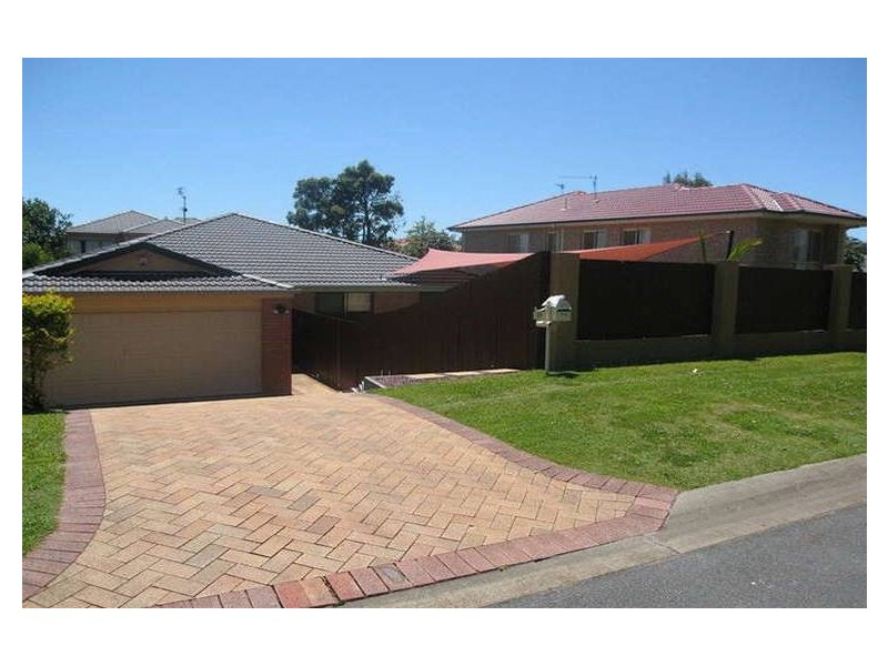 17 Gumleaf Drive, Molendinar QLD 4214