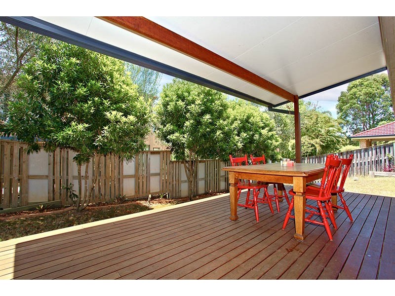 17 Gumleaf Drive, Molendinar QLD 4214