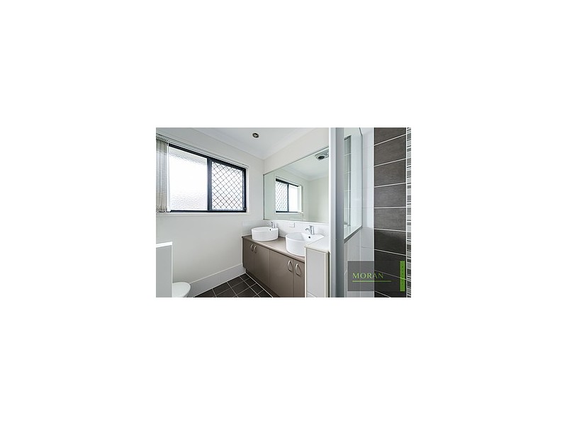 58 Highcrest Circuit, Molendinar QLD 4214