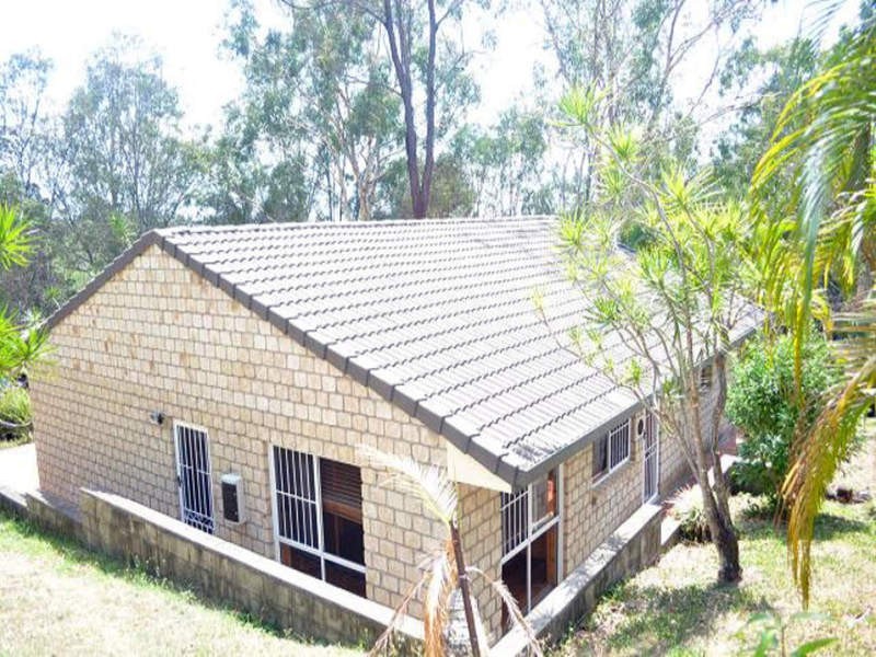 11 Kingsway Drive, Molendinar QLD 4214