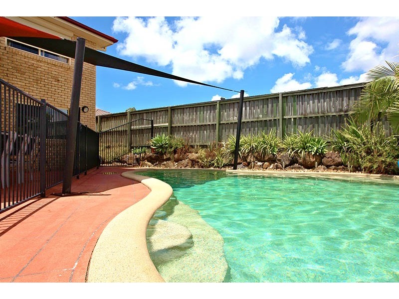19 Dellwood Circuit, Molendinar QLD 4214
