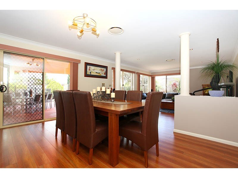19 Dellwood Circuit, Molendinar QLD 4214