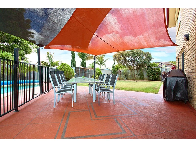 19 Dellwood Circuit, Molendinar QLD 4214