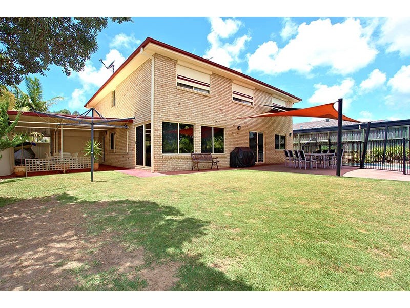 19 Dellwood Circuit, Molendinar QLD 4214