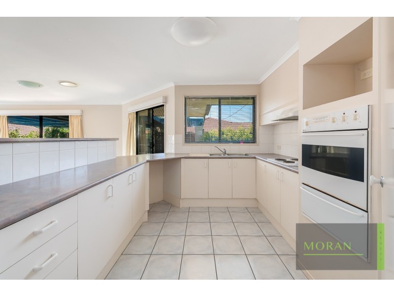 37 Crestwood Drive, Molendinar QLD 4214