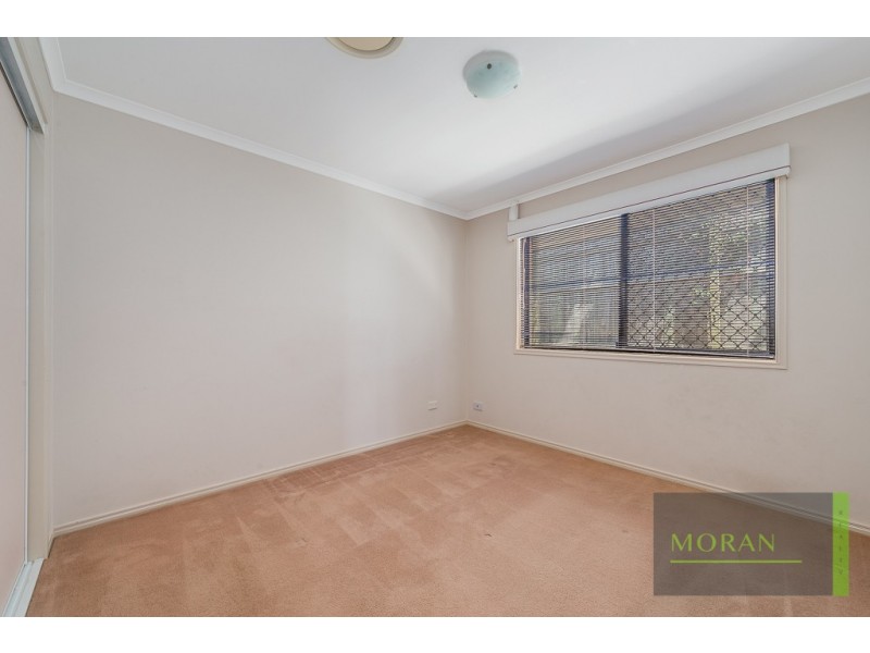 37 Crestwood Drive, Molendinar QLD 4214