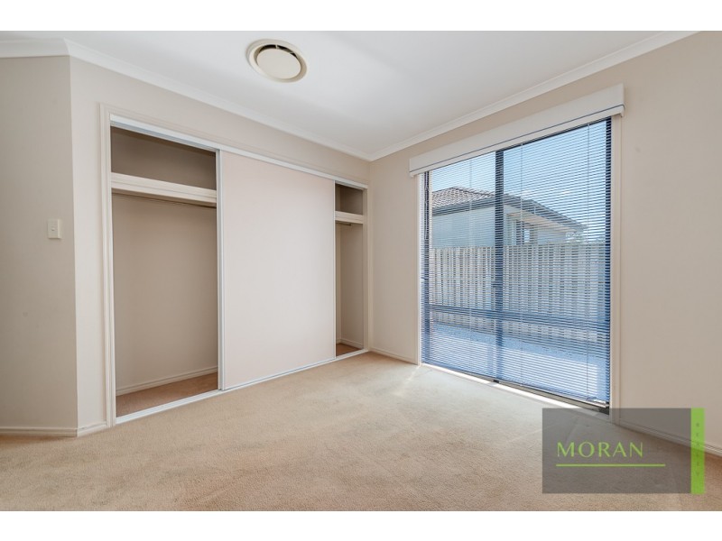 37 Crestwood Drive, Molendinar QLD 4214