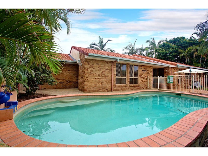 74 Henry Cotton Drive, Parkwood QLD 4214