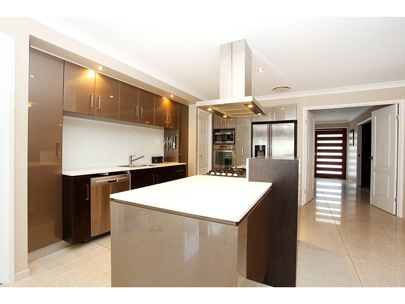21 Stringybark Drive, Molendinar QLD 4214