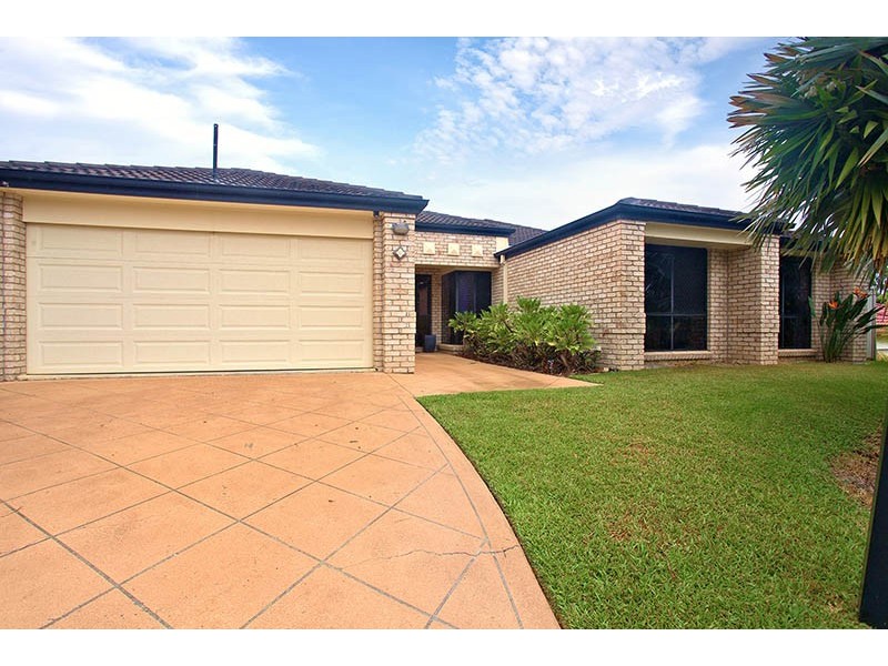 24 Lillywood Circuit, Molendinar QLD 4214