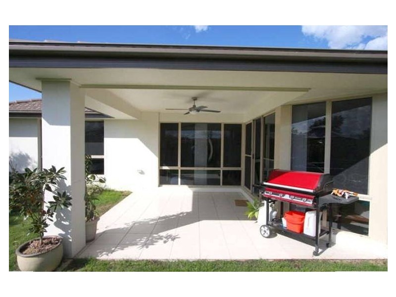 31 Dellwood Circuit, Molendinar QLD 4214