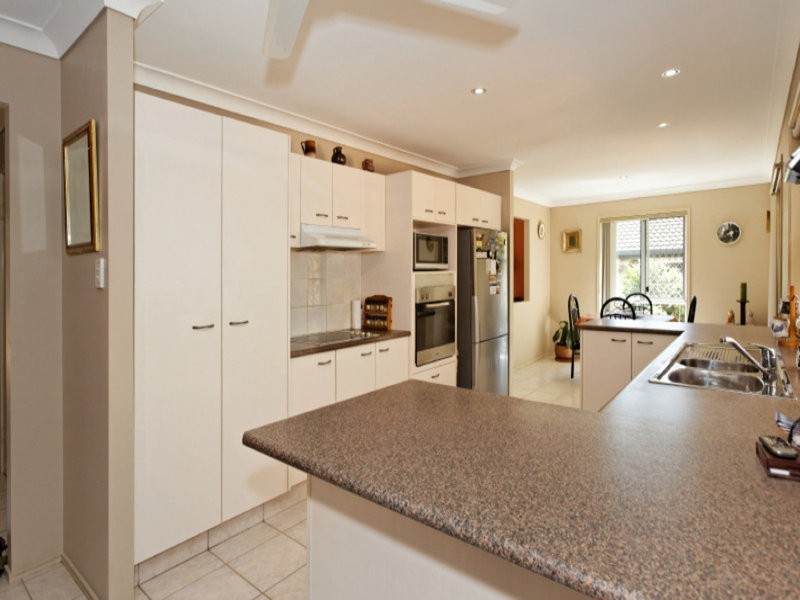 17 Cathedral  Avenue, Molendinar QLD 4214
