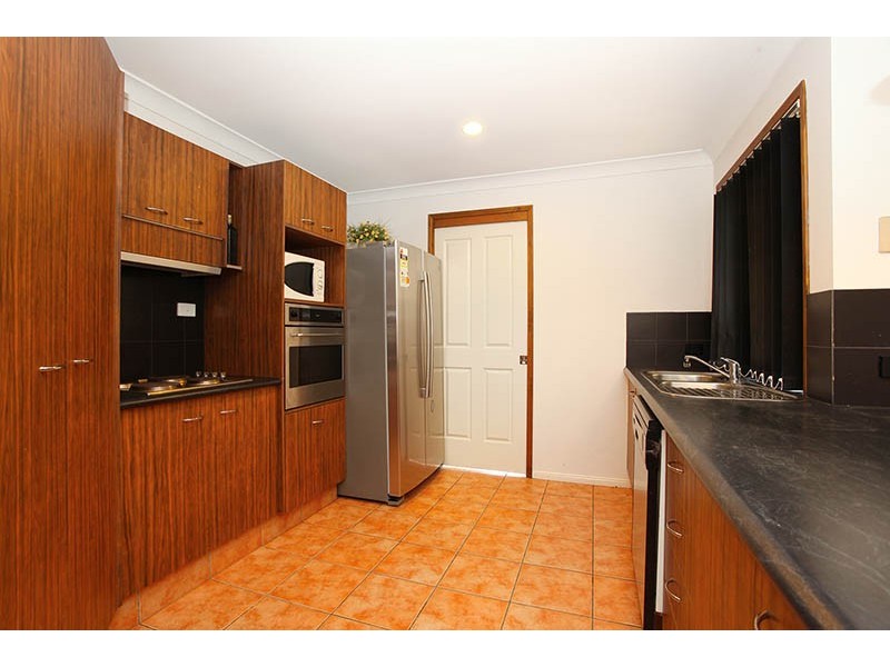 11 Batchworth Road, Molendinar QLD 4214