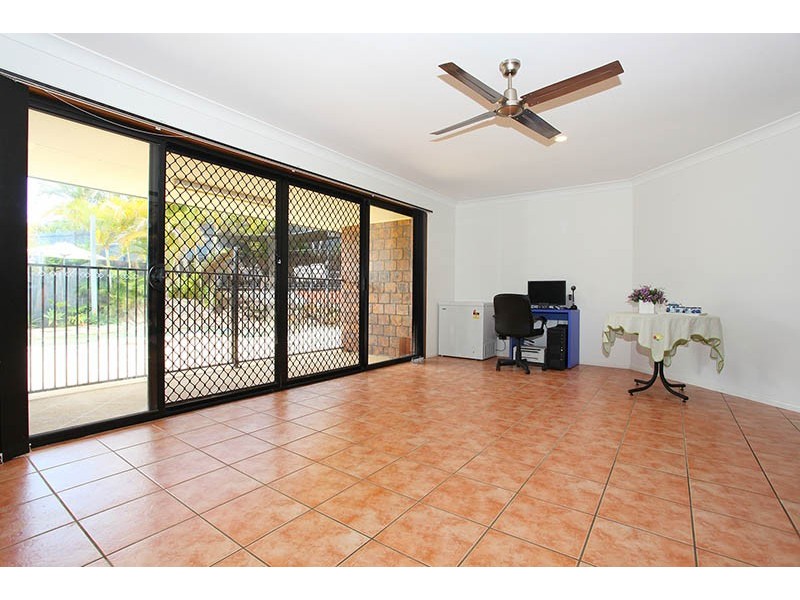 11 Batchworth Road, Molendinar QLD 4214