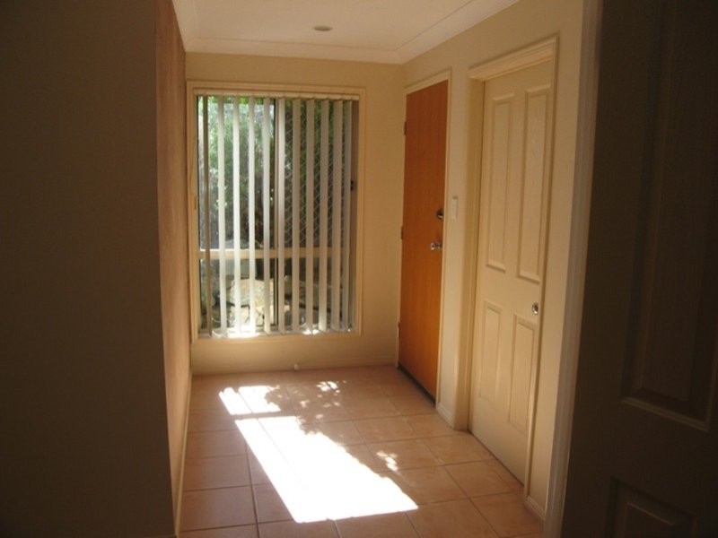 2/14 Marybeth Crescent, Molendinar QLD 4214