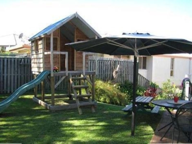 8 Clear River Boulevard, Ashmore QLD 4214