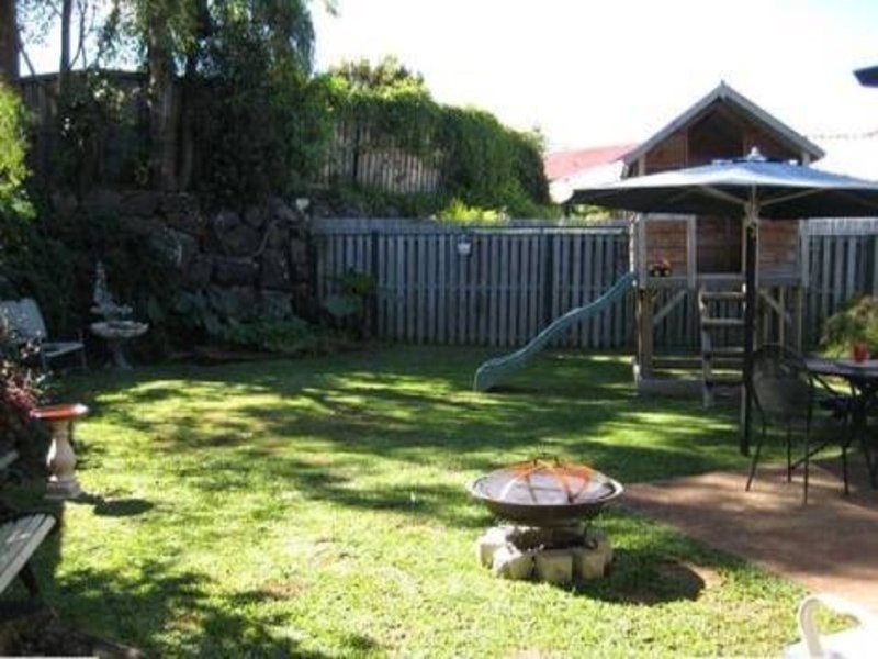 8 Clear River Boulevard, Ashmore QLD 4214