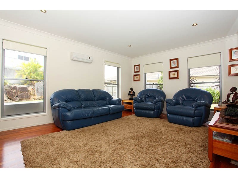 18 Corymbia Way, Molendinar QLD 4214