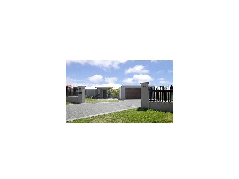 3 Redwood Place, Molendinar QLD 4214