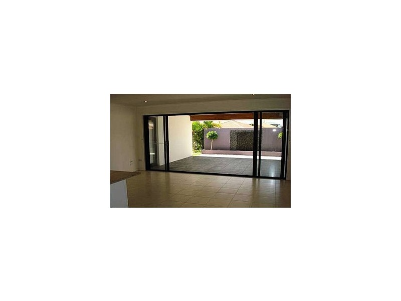 3 Redwood Place, Molendinar QLD 4214