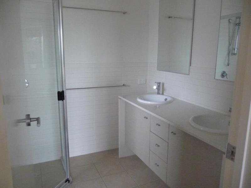 40 Stringybark Drive, Molendinar QLD 4214