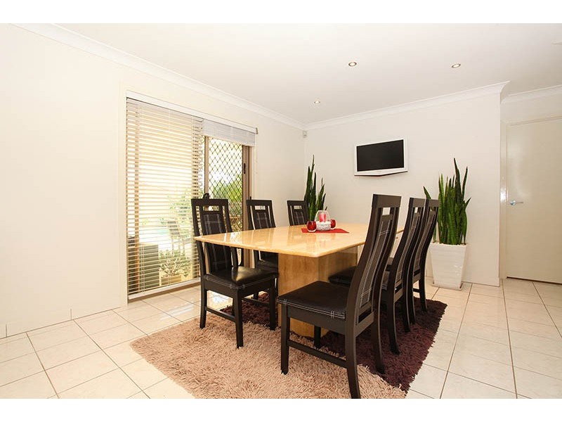 5 Eric sykes Close, Parkwood QLD 4214