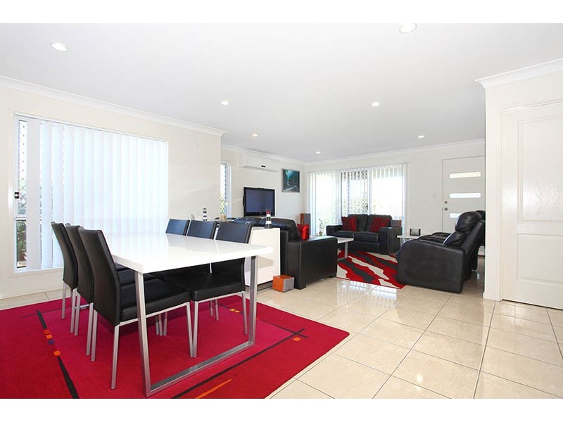 2/11 Bloomfield Court, Ormeau QLD 4208