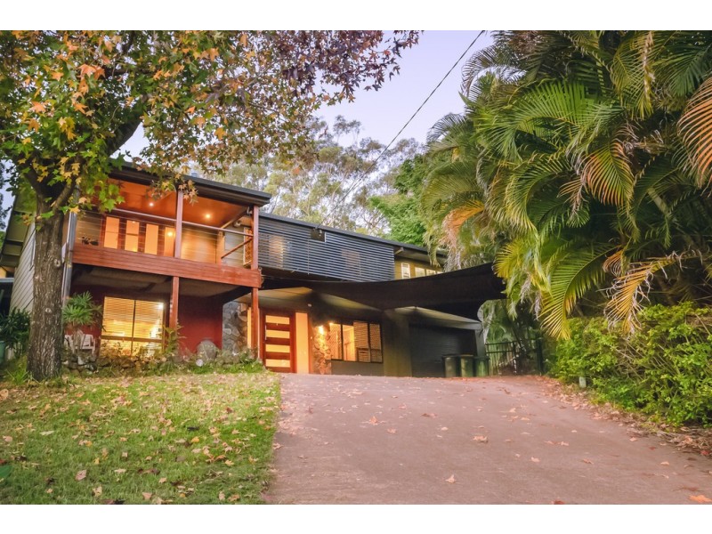 25 Darling Crescent, Molendinar QLD 4214