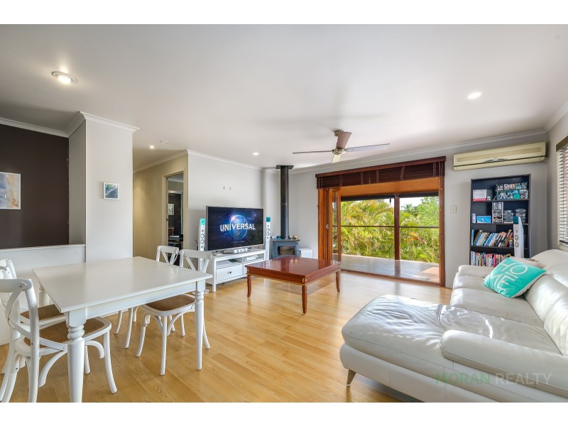 25 Darling Crescent, Molendinar QLD 4214