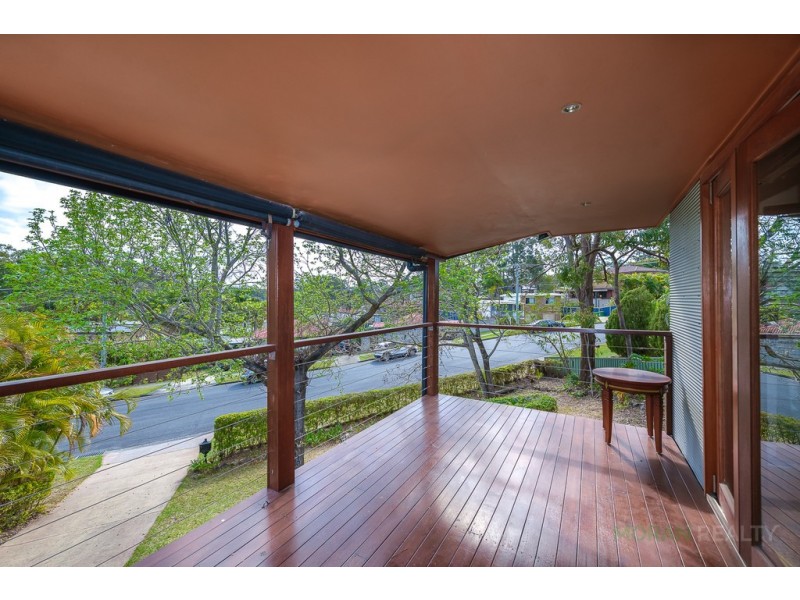 25 Darling Crescent, Molendinar QLD 4214