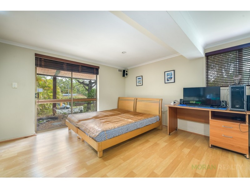 25 Darling Crescent, Molendinar QLD 4214