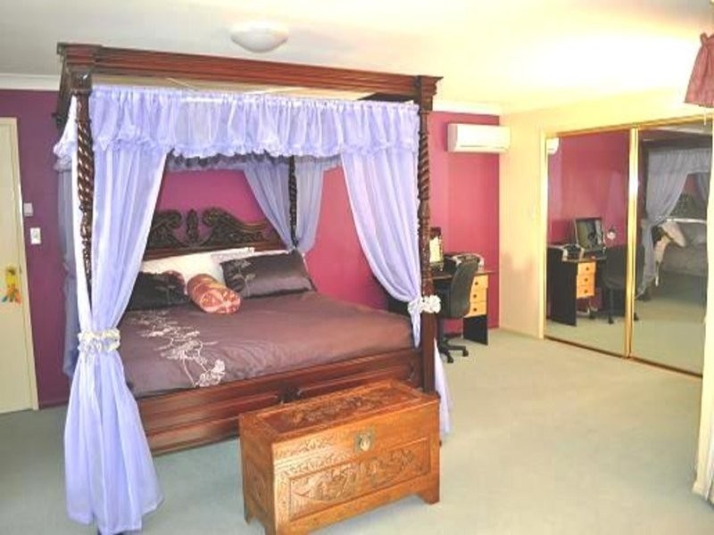 34 Dellwood Circuit, Molendinar QLD 4214