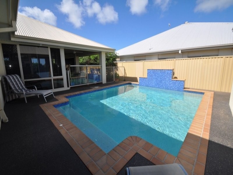 112 crestwood  Drive, Molendinar QLD 4214