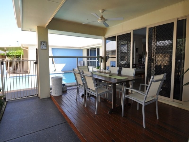 112 crestwood  Drive, Molendinar QLD 4214